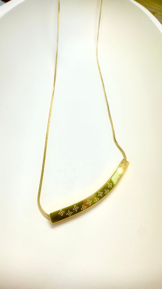 Engraved Floral Bar Pendant Necklace – Stainless Steel